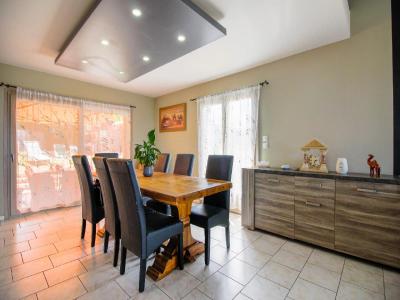 For sale Oui 6 rooms 197 m2 Haute savoie (74200) photo 2