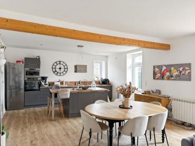 For sale Sable-sur-sarthe 8 rooms 180 m2 Sarthe (72300) photo 1