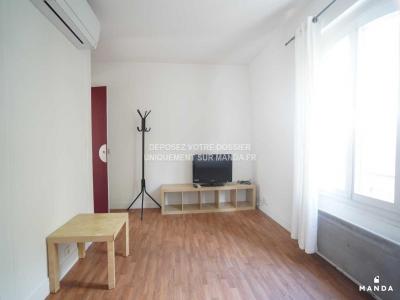 Louer Appartement 24 m2 Courbevoie