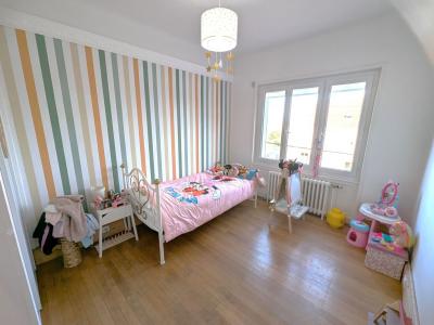 For sale RESIDENTIEL 8 rooms 200 m2 Loire (42153) photo 4