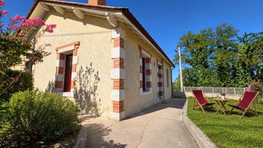 For sale Montpon-menesterol 4 rooms 85 m2 Dordogne (24700) photo 0