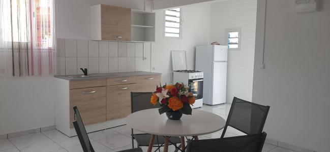 Louer Appartement 43 m2 Abymes
