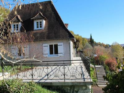 For sale Perigueux 7 rooms 245 m2 Dordogne (24000) photo 0