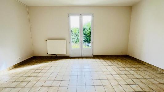 For sale Daumeray 3 rooms 84 m2 Maine et loire (49640) photo 2