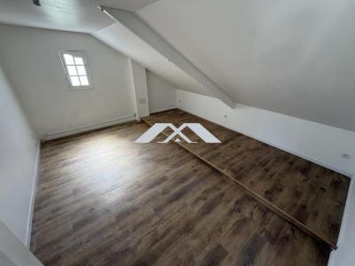 For rent Saint-joseph 5 rooms 85 m2 Reunion (97480) photo 2