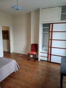 For rent Revel 5 rooms 168 m2 Haute garonne (31250) photo 3