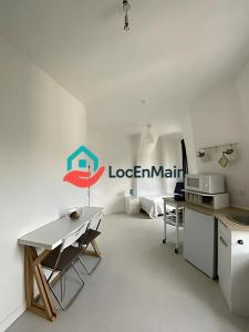 For rent Paris-1er-arrondissement 1 room 15 m2 Paris (75001) photo 2