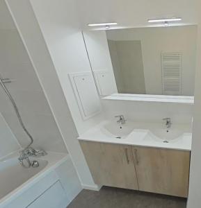 For rent Epone 3 rooms 62 m2 Yvelines (78680) photo 4