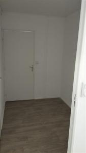 For rent Pont-sainte-maxence 1 room 36 m2 Oise (60700) photo 2