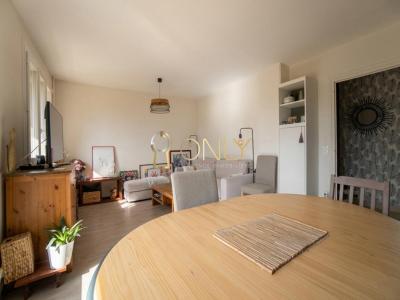 Acheter Appartement 69 m2 Villefranche-sur-saone
