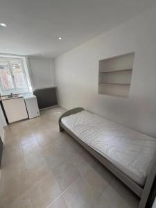 For rent Longjumeau 1 room 18 m2 Essonne (91160) photo 2