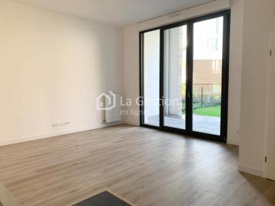 For rent Asnieres-sur-seine 2 rooms 45 m2 Hauts de Seine (92600) photo 0