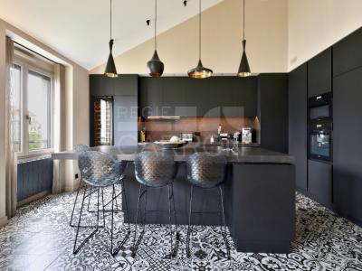 For sale Lyon-6eme-arrondissement 3 rooms 144 m2 Rhone (69006) photo 2