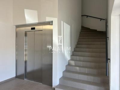 For sale Manosque 155 m2 Alpes de haute provence (04100) photo 2