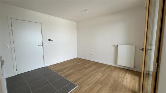 For rent Orly 1 room 28 m2 Val de Marne (94310) photo 2