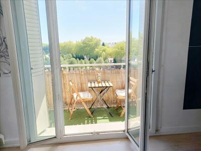 Louer Appartement 67 m2 Lyon-7eme-arrondissement