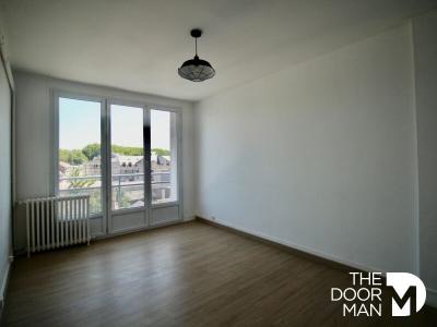 For sale Bourges 3 rooms 43 m2 Cher (18000) photo 0