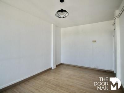 For sale Bourges 3 rooms 43 m2 Cher (18000) photo 4
