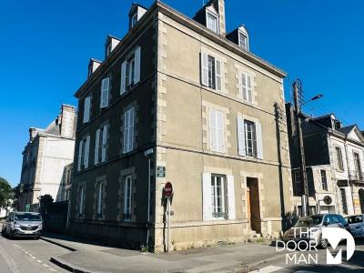 For sale Pontivy 18 rooms 400 m2 Morbihan (56300) photo 1