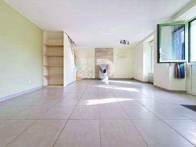 For sale Reze 4 rooms 87 m2 Loire atlantique (44400) photo 2
