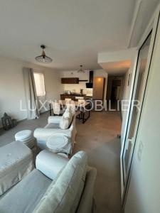 Louer Appartement 64 m2 Saint-remy-de-provence