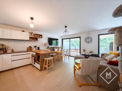 For sale Marseille-7eme-arrondissement 4 rooms 85 m2 Bouches du Rhone (13007) photo 3