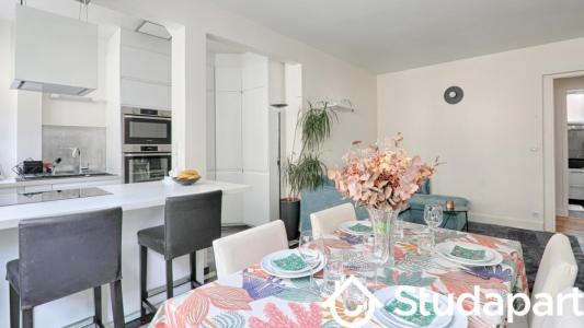 For rent Paris-11eme-arrondissement 3 rooms 75 m2 Paris (75011) photo 2
