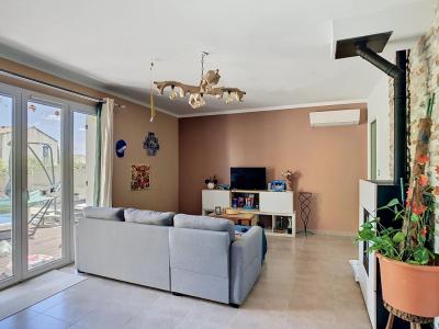 For sale Vacquieres 4 rooms 110 m2 Herault (34270) photo 4