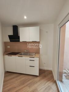 For rent Chartres 2 rooms 45 m2 Eure et loir (28000) photo 2