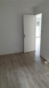 For rent Pont-sainte-maxence 2 rooms 48 m2 Oise (60700) photo 4
