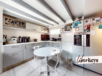 For sale Gagny 5 rooms 150 m2 Seine saint denis (93220) photo 4