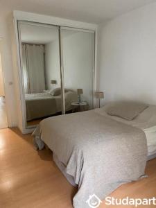 For rent Paris-10eme-arrondissement 3 rooms 70 m2 Paris (75010) photo 1