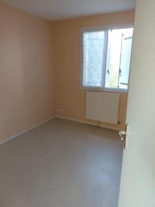 Louer Maison Tronget 495 euros
