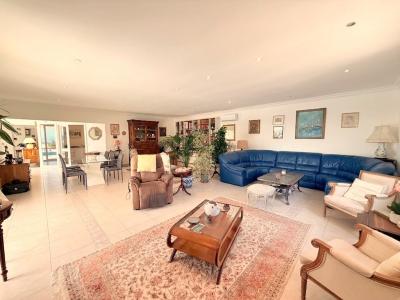 For sale Six-fours-les-plages 6 rooms 230 m2 Var (83140) photo 3