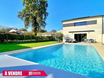 For sale Eysines 6 rooms 170 m2 Gironde (33320) photo 0