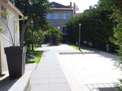 For sale Dijon 10 rooms 233 m2 Cote d'or (21000) photo 0