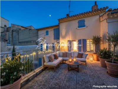 For sale Saint-saturnin-les-avignon 8 rooms 187 m2 Vaucluse (84450) photo 3