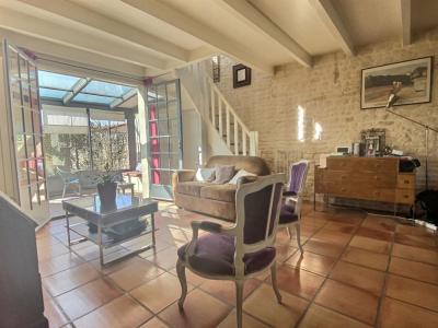 For sale Niort 6 rooms 188 m2 Deux sevres (79000) photo 4