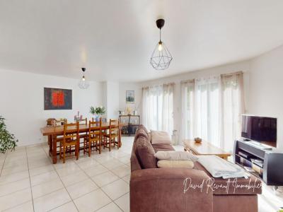 For sale Elven 8 rooms 170 m2 Morbihan (56250) photo 3