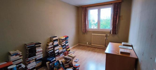 For sale Nevers 5 rooms 104 m2 Nievre (58000) photo 2
