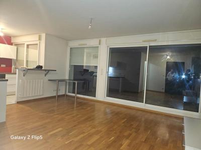 For rent Reims 2 rooms 47 m2 Marne (51100) photo 1