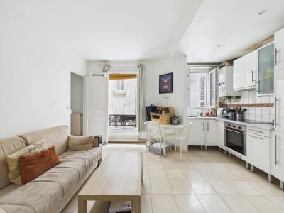 For sale Paris-18eme-arrondissement 2 rooms 35 m2 Paris (75018) photo 0