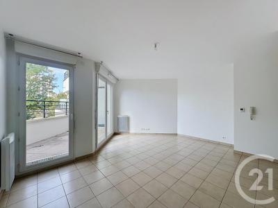 For rent Thiais 2 rooms 43 m2 Val de Marne (94320) photo 2