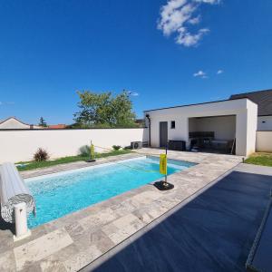 For sale 5 rooms 160 m2 Saone et loire (71100) photo 2