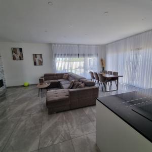 For sale 5 rooms 160 m2 Saone et loire (71100) photo 4