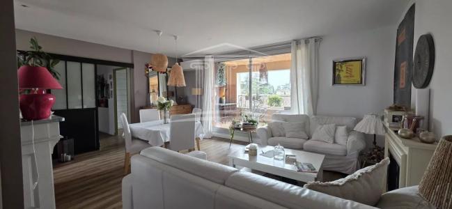 For sale 4 rooms 85 m2 Vaucluse (84700) photo 0