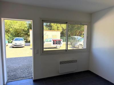 Louer Commerce 95 m2 Londe-les-maures