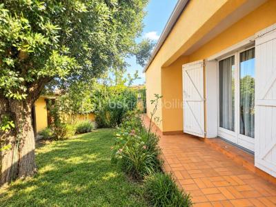 For sale Meze 4 rooms 81 m2 Herault (34140) photo 0