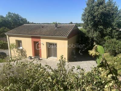 For sale Agen 4 rooms 80 m2 Lot et garonne (47000) photo 0