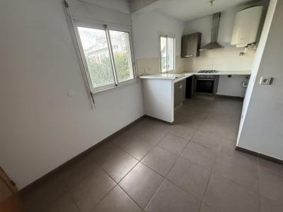 Louer Appartement Saint-denis 890 euros
